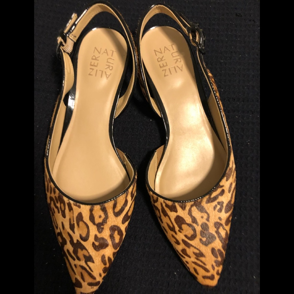 Naturalized leopard pattern shoes